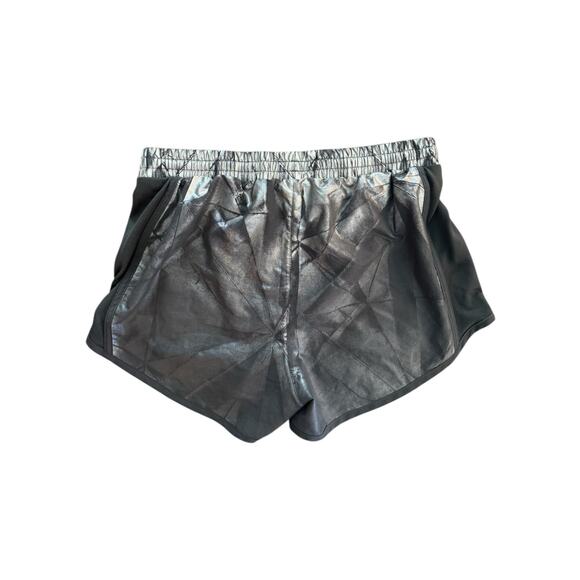 Under Armour Metallic HeatGear Running Shorts M Silver Black - Picture 3 of 8